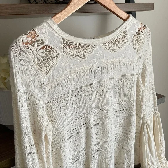 Free People Cream Crocheted Lace Bell Sleeve Top, Size XS Romantic Boho - Picture 5 of 15